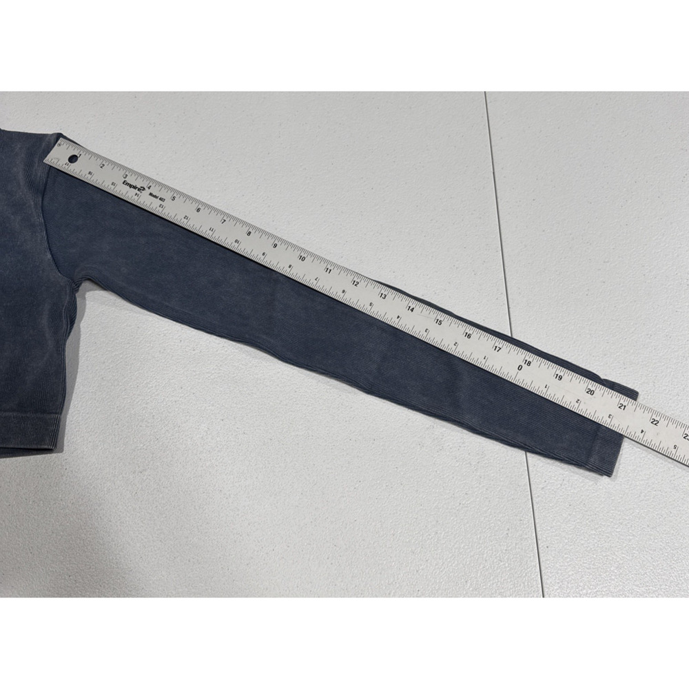 Zara Crop Top Crew Neck Pullover Stretch Long Sleeve Faded Blue Size XS Stylish - Picture 7 of 9